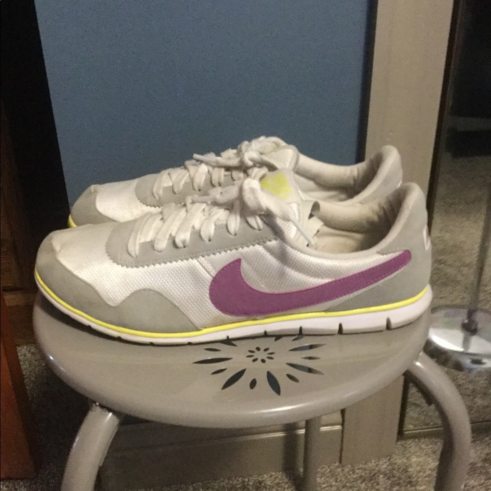 Nike Sneakers